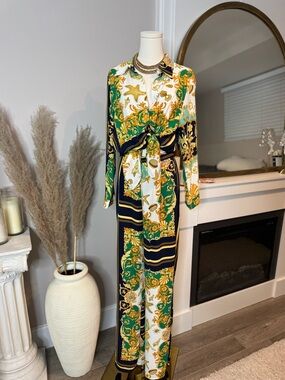 PrettyLittleThing 2 piece set